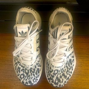 Adidas leopard/cheetah running shoes